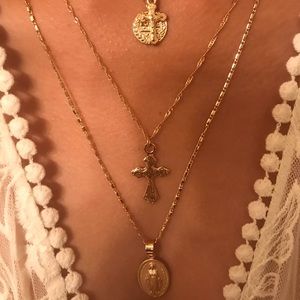 Gold jewelry necklace